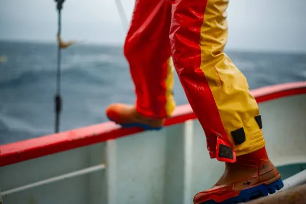 Standing on the gunwhale