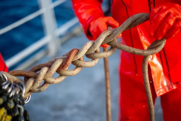 Tying the cod-end
